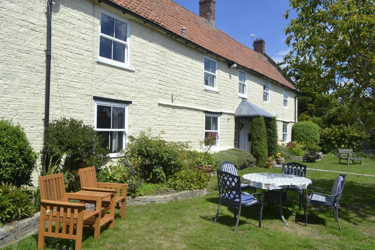 The Lawns Tea And Bed & Breakfast Ashcott