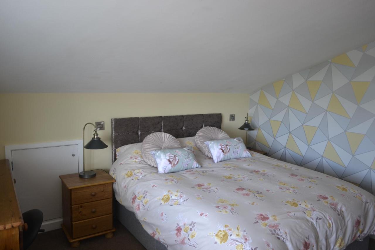 Bed & Breakfast The Lawns Tea And Ashcott