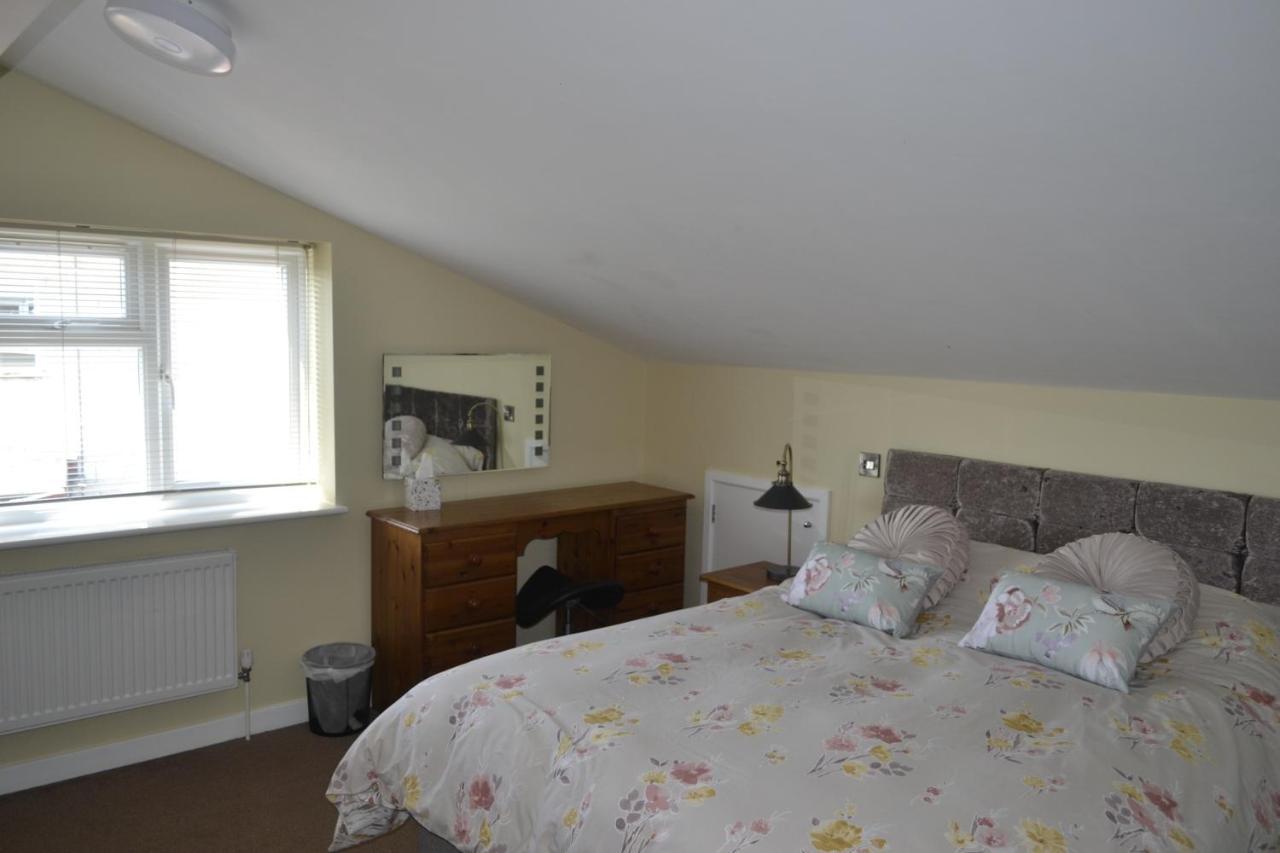 The Lawns Tea And Bed & Breakfast
